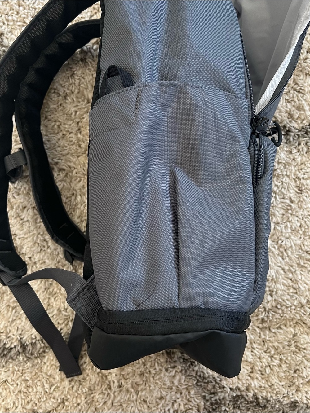 ✔️NWT✔️ NIKE Varsity Elite Backpack Grey Black - Picture 12 of 15